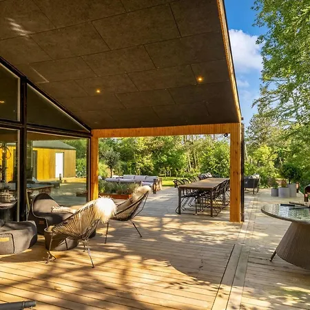 Blaguna - 2km From The Sea By Interhome